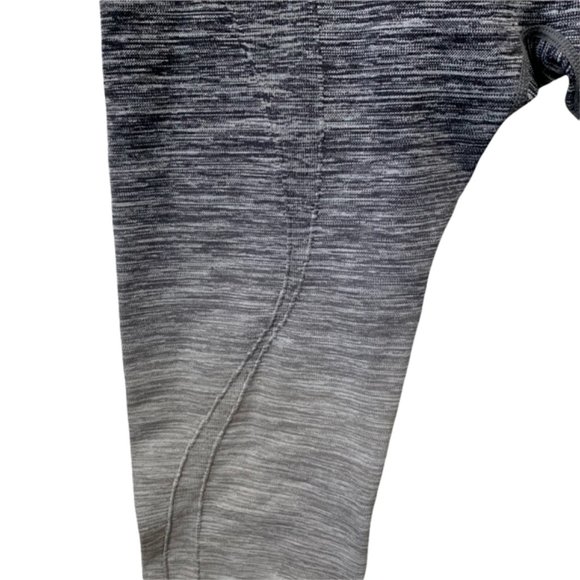 Codefit Gray Ombre Capri Leggings - Picture 3 of 6